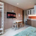 Montparnasse Central Studio With Ac 11 To 14M2 In A Prime Location